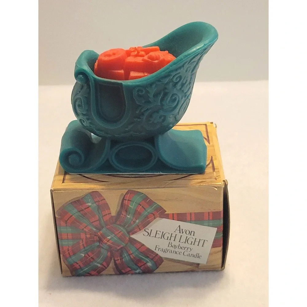 VTG Avon Sleigh Bayberry Candle 1970s Collectible Wax Christmas Display w/ Box